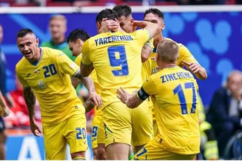 مباراة الأهداف الثمانية.. فوز مثير لأوكرانيا على آيسلندا في تصفيات المونديال